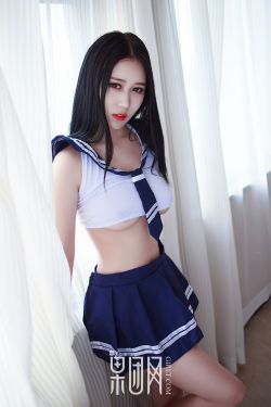 控制全校女生听从自己